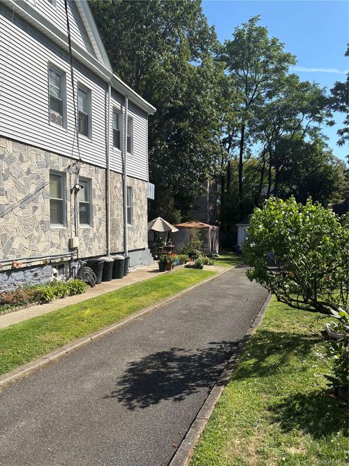 34 Millington St, Mount Vernon, NY, 10553-1902 | Card Image