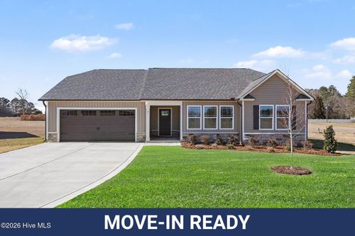 61 Maxwell Farm Ln, Selma, NC, 27576-4402 | Card Image