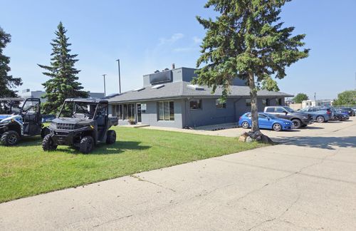 97 Street Nw, Edmonton, AB, T6E5Y8 | Card Image