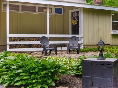 35 Old Acres Rd, Moodus, CT, 06469-1261 | Card Image