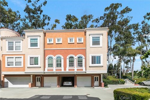 10 Crivelli Aisle, Irvine, CA, 92606-8352 | Card Image