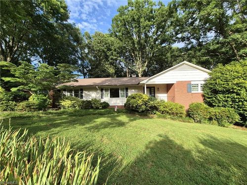 3465 Dixiana Ln, Pfafftown, NC, 27040-8611 | Card Image