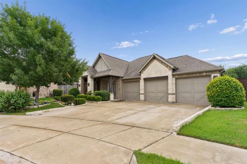 704 Water Garden Cir, Little Elm, TX, 75068-1048 | Card Image