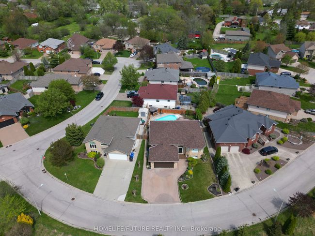 4738 Shadetree Crt, House other with 5 bedrooms, 3 bathrooms and 4 parking in Windsor ON | Image 39