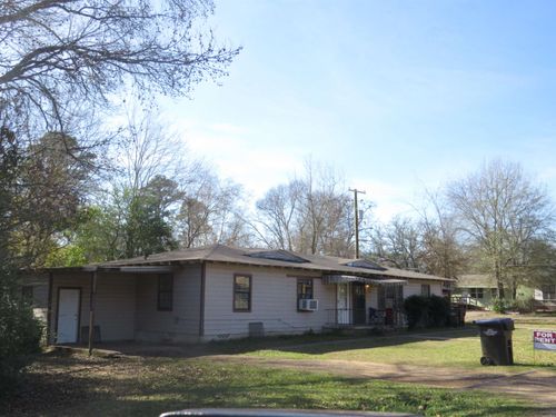 1910/1910 1/2 Leona, Longview, TX, 75601 | Card Image