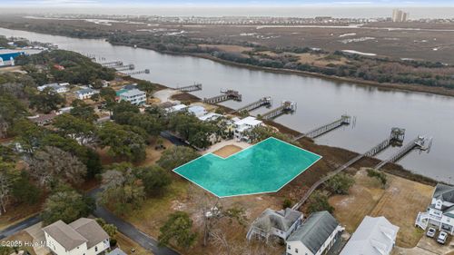 2016 Camelot Dr Sw, Ocean Isle Beach, NC, 28469-5652 | Card Image