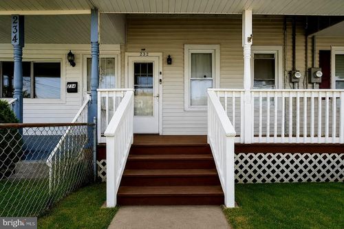 232 Cleveland Ave, RIVERSIDE, NJ, 08075-3504 | Card Image