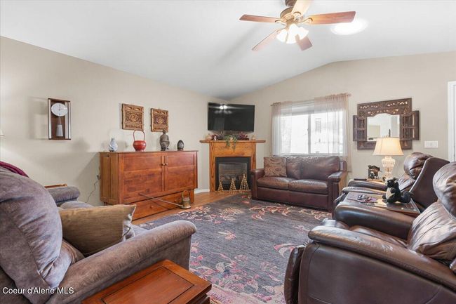 8514 W Grand Teton St, House other with 2 bedrooms, 2 bathrooms and null parking in Rathdrum ID | Image 6