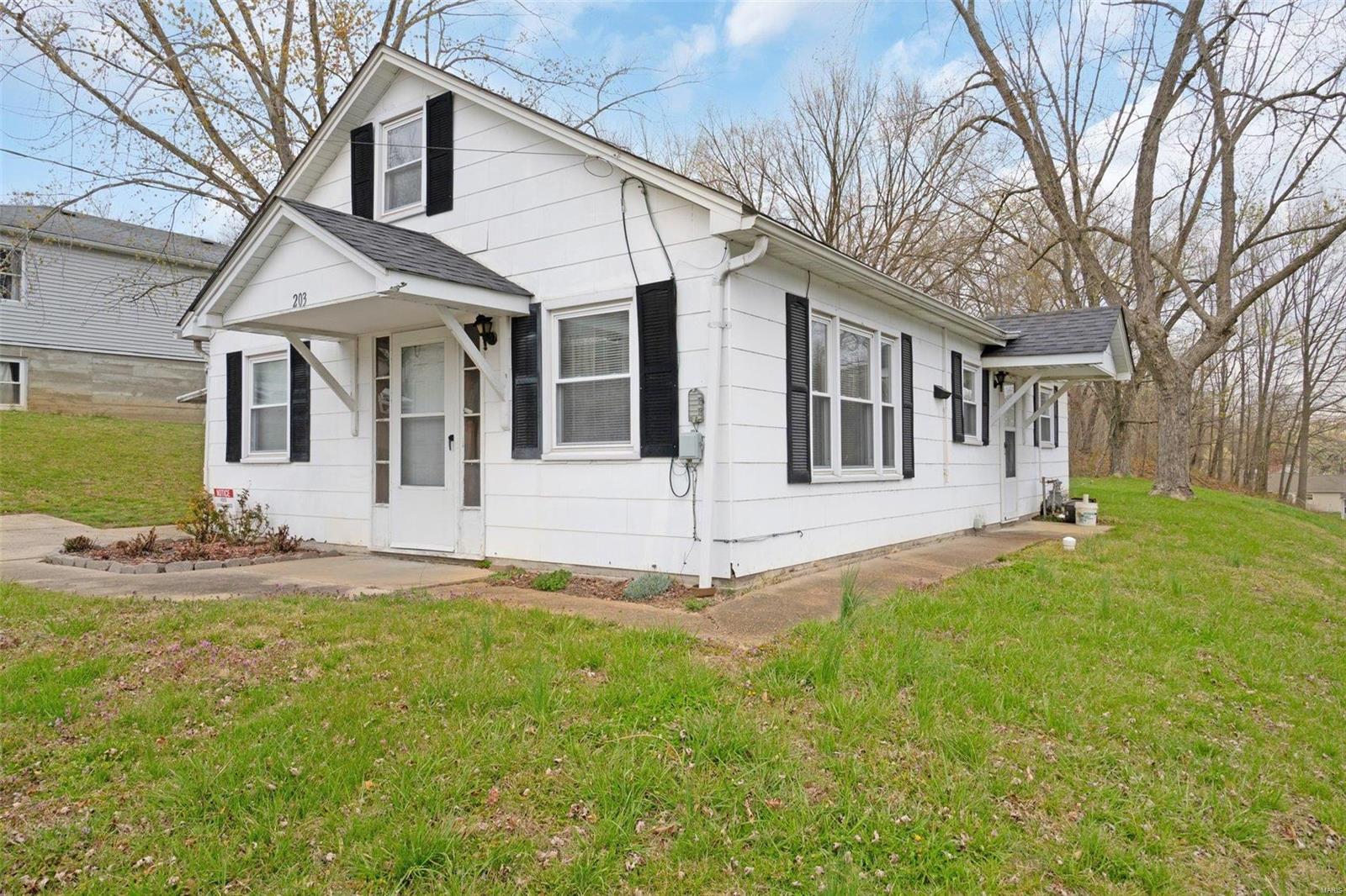 Locust St, New Haven, MO 63068