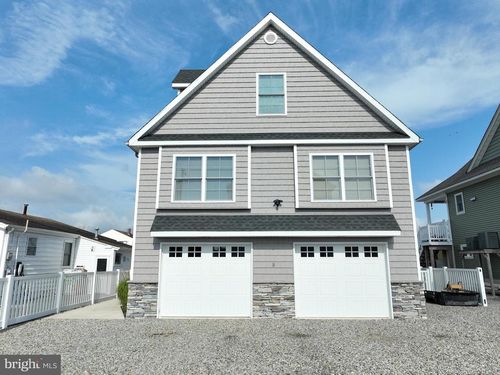 5 Sands Point Rd, Waretown, NJ, 08758-1644 | Card Image