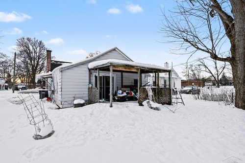 449 W Ferry St, Berrien Springs, MI, 49103-1110 | Card Image