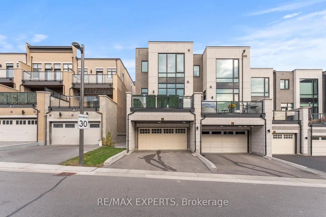 23 Carrville Woods Cir, House attached with 3 bedrooms, 4 bathrooms and 2 parking in Vaughan ON | Image 34