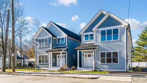 71 Readville St, Boston, MA, 02136-2028 | Card Image