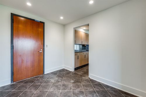 apt-502-3030 Mckinney Ave, Dallas, TX, 75204-7482 | Card Image