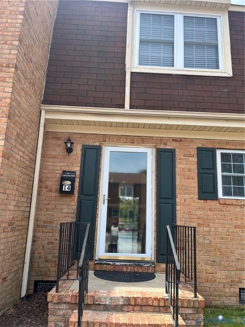 14-210 Walnut Blvd, Petersburg, VA, 23805-2054 | Card Image