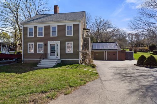 31 Eastern Ave, Essex, MA, 01929-1332 | Card Image