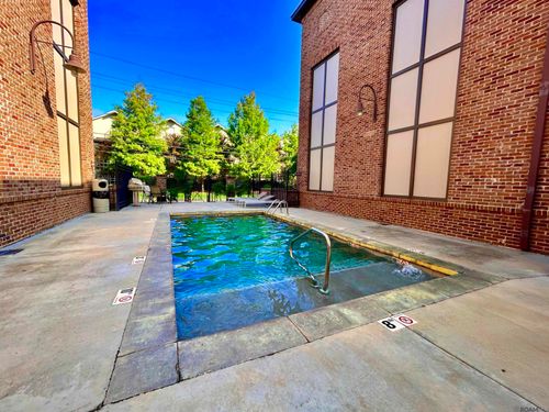 apt-2-333 E Boyd Dr, Baton Rouge, LA, 70808-4892 | Card Image