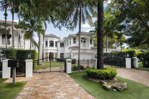 4065 Battersea Rd, Miami, FL, 33133-6601 | Card Image