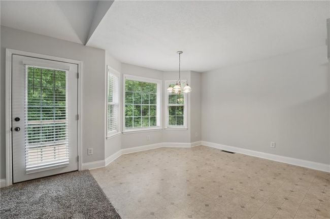 199 Rocky Shoals Trl, House other with 3 bedrooms, 2 bathrooms and 2 parking in Mount Airy GA | Image 5