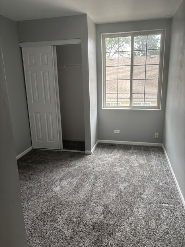59 - 59 Treehouse Ln, Townhouse with 3 bedrooms, 2 bathrooms and 4 parking in Round Lake IL | Image 9