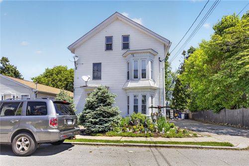34 Appleton Avenue, Pawtucket, RI, 02860 | Card Image