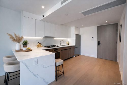 apt-309-14449 Northern Blvd, Flushing, NY, 11354-4691 | Card Image