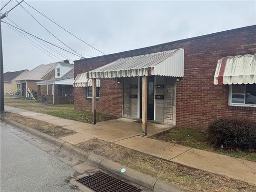 b-512 Chestnut St, Springdale, PA, 15144-1404 | Card Image