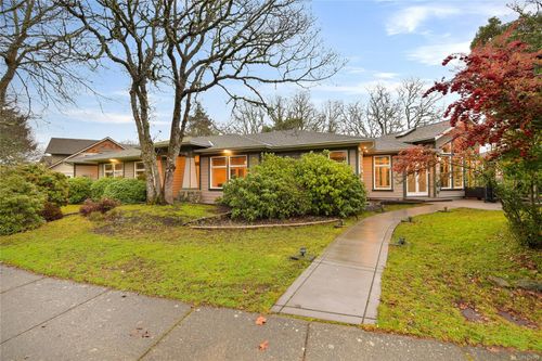 3365 Passage Way, Victoria, BC, V9C4J6 | Card Image