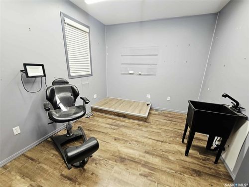 1-507 Main St, Esterhazy, SK, S0A0X0 | Card Image