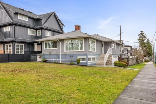 bsement-556 Kaslo St, Vancouver, BC, V5K3Z2 | Card Image