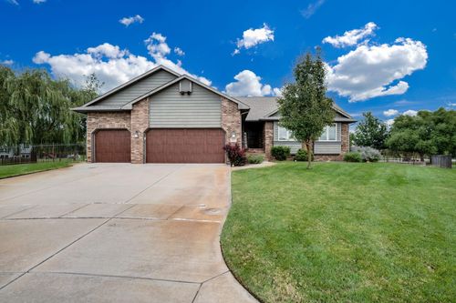 4871 N Emerald Ct, Maize, KS, 67101-8705 | Card Image
