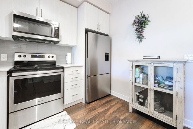 212 - 320 Plains Rd E, Condo with 2 bedrooms, 2 bathrooms and 1 parking in Burlington ON | Image 14