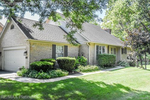 4532 Golf View Dr, Brighton, MI, 48116-9745 | Card Image