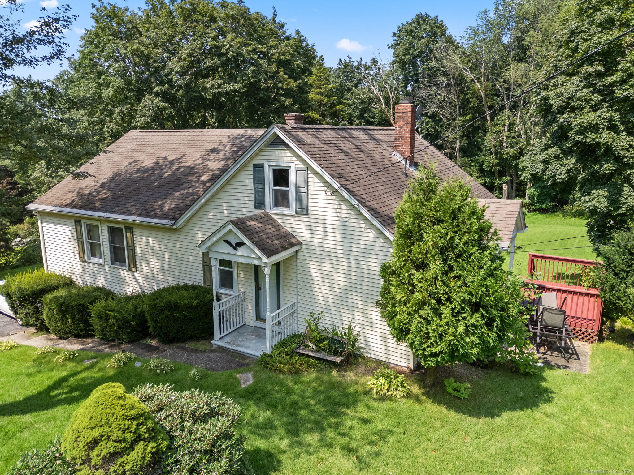 Squaw Rock Rd, Moosup, CT 06354
