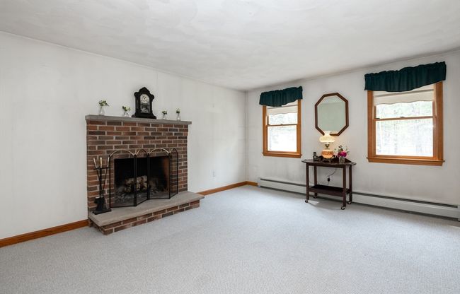 88 Jackman St, House other with 3 bedrooms, 3 bathrooms and 6 parking in Georgetown MA | Image 11
