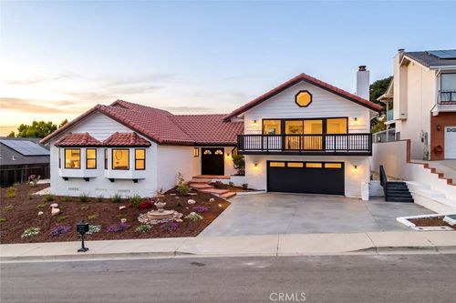 1027 Acorn Dr, ARROYO GRANDE, CA, 93420-1505 | Card Image