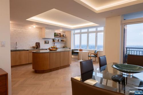 616 Orange Ave, Maplewood, NJ, 07040-1047 | Card Image