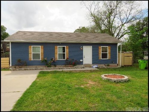 306 Barnes St, Lonoke, AR, 72086-2841 | Card Image