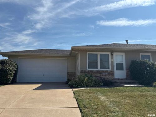 2843 High Point Dr, Davenport, IA, 52806-1632 | Card Image