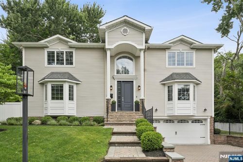 39 Drury Ln, Demarest, NJ, 07627-2006 | Card Image