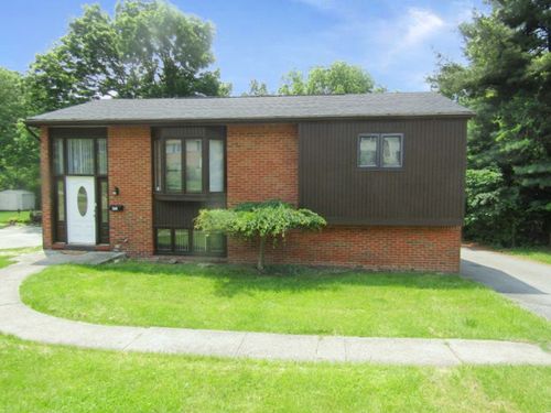 473 Temona Dr, Pleasant Hills, PA, 15236-4288 | Card Image