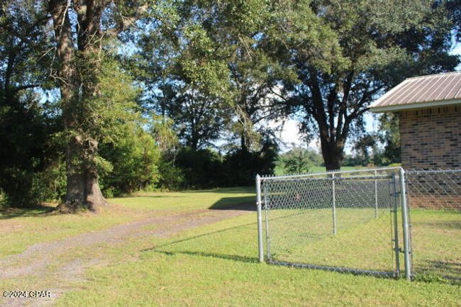 6562 Messer Rd, House other with 3 bedrooms, 2 bathrooms and null parking in Grand Ridge FL | Image 19