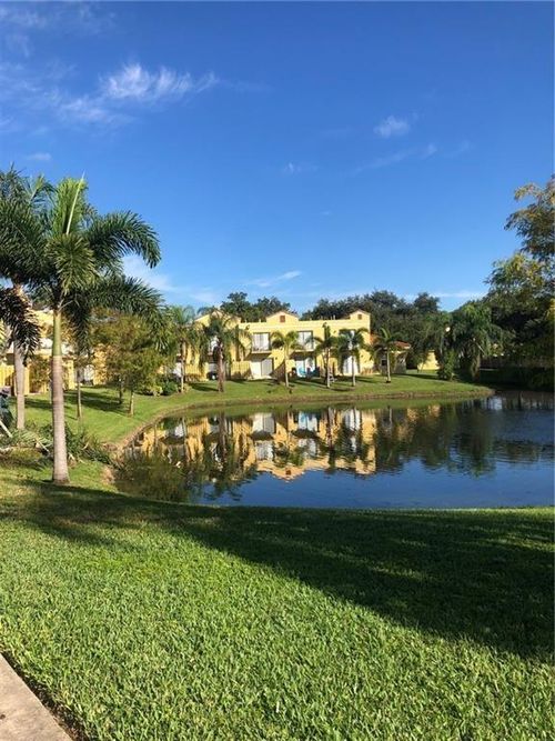 4044-4044 Nw 90th Ave, Sunrise, FL, 33351-8807 | Card Image