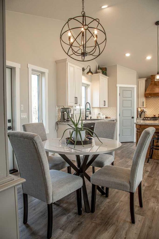 19125 Township Road 1104, House other with 5 bedrooms, 3 bathrooms and 10 parking in High Level AB | Image 12