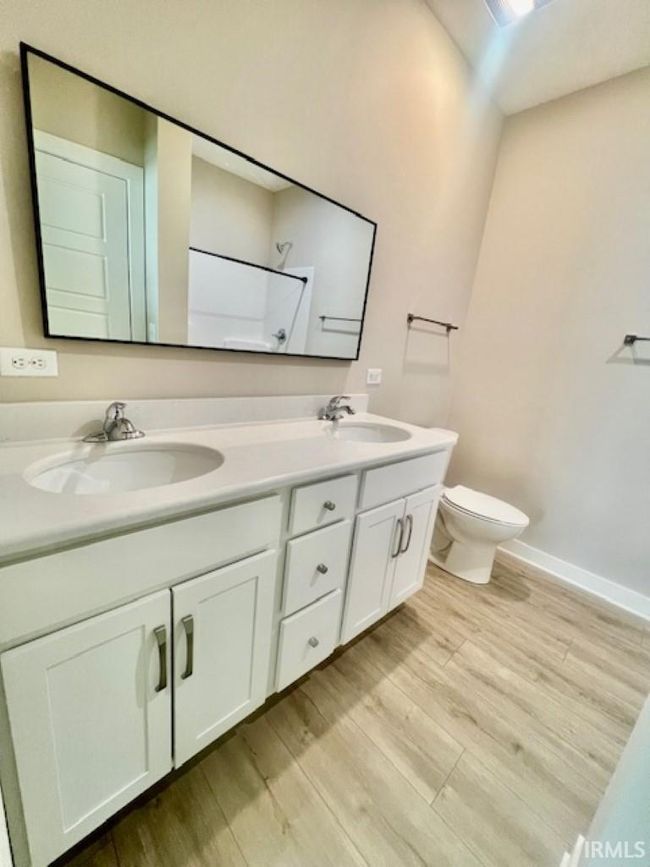 3838 High Pointe Dr, Condo with 3 bedrooms, 2 bathrooms and null parking in Newburgh IN | Image 27