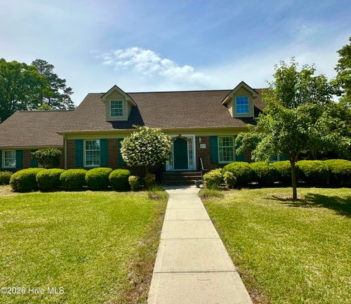 407 4th St, Bladenboro, NC, 28320-5601 | Card Image