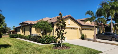 239 Mystic Falls Dr, APOLLO BEACH, FL, 33572-3131 | Card Image