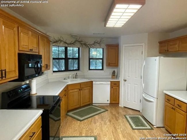 1049 Summit Ridge Dr, House other with 2 bedrooms, 2 bathrooms and null parking in New Braunfels TX | Image 8