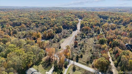 Parcel 2 E Coon Lake Rd, Genoa Township, MI, 48843 | Card Image