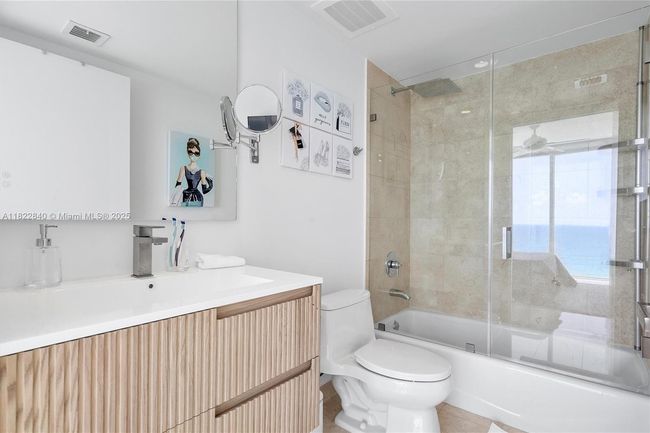 APT-1101 - 1830 S Ocean Dr, Condo with 3 bedrooms, 3 bathrooms and null parking in Hallandale Beach FL | Image 50